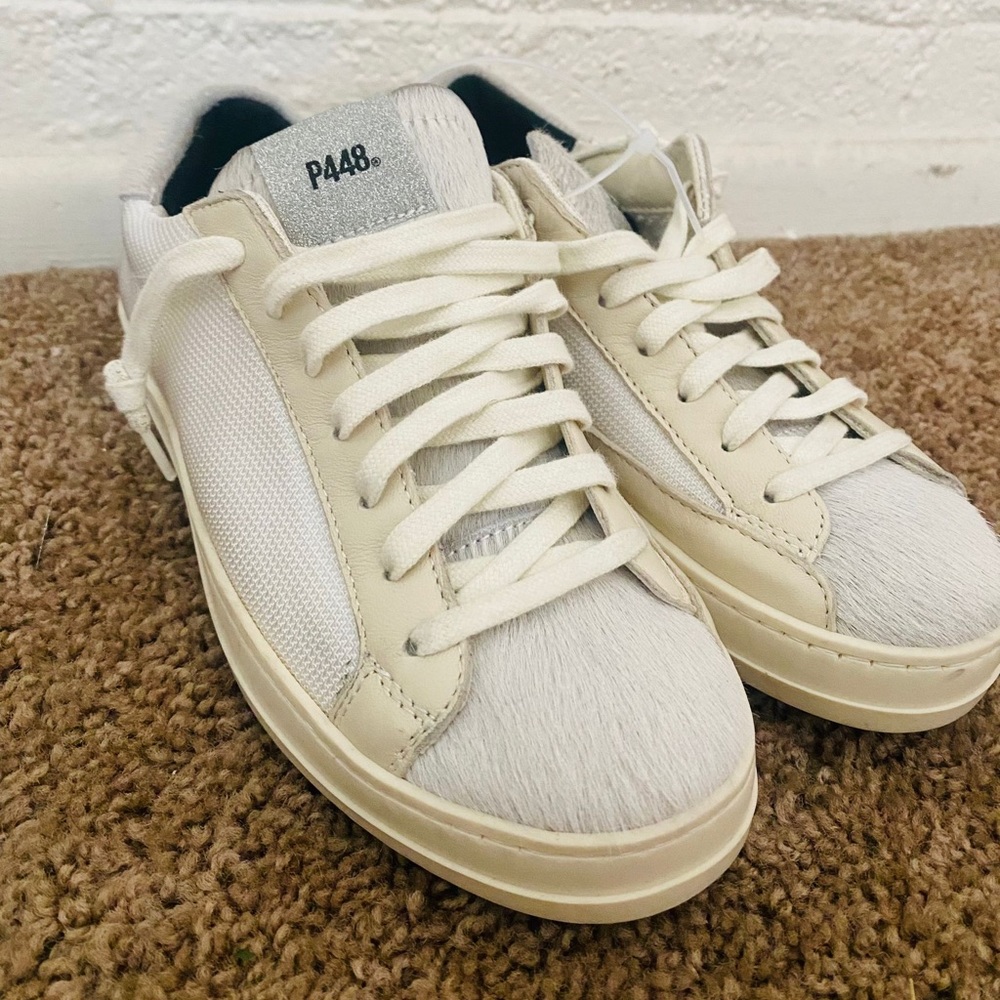 Size is 36 (5.5-6), calf hair in the toe, never worn
